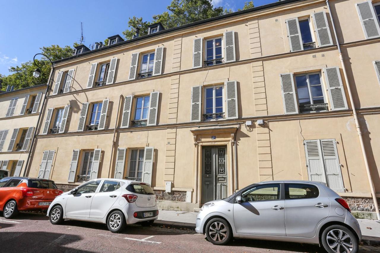 Ferienwohnung Aux Loges De L'Orangerie Versailles Exterior foto